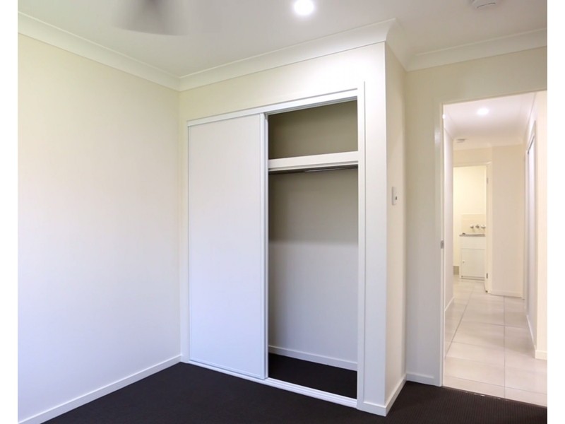 11 Geoffrey Miller Avenue, Pimpama QLD 4209