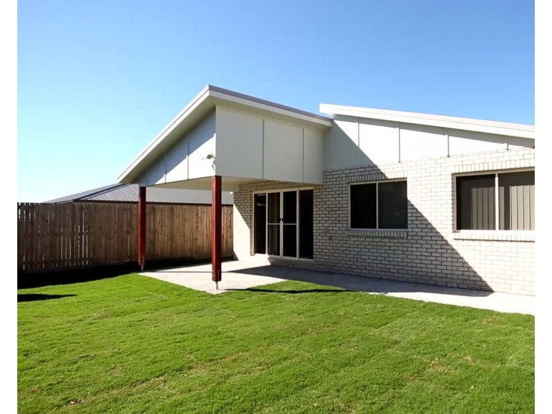 11 Geoffrey Miller Avenue, Pimpama QLD 4209