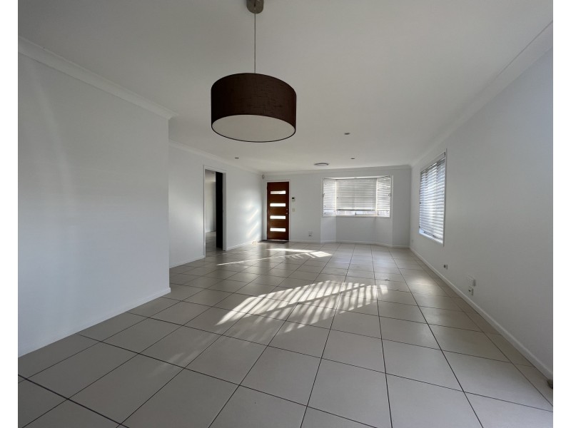 13 Turana Street, Coombabah QLD 4216