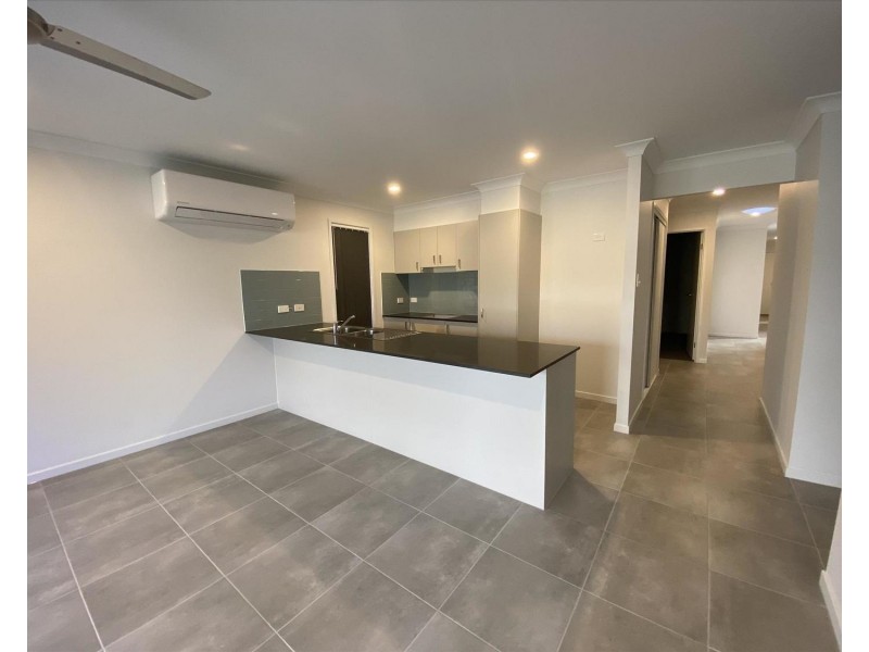 7 Eileen Court, Logan Reserve QLD 4133