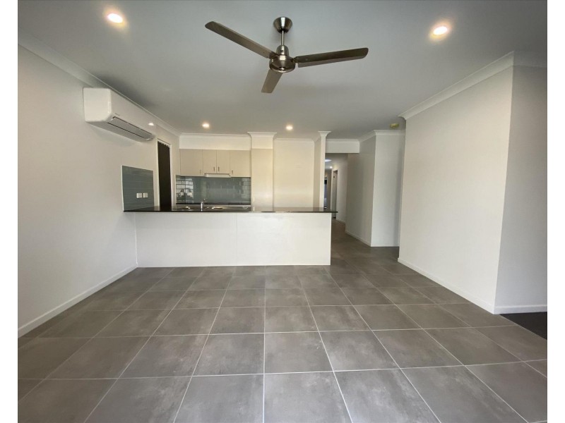 7 Eileen Court, Logan Reserve QLD 4133