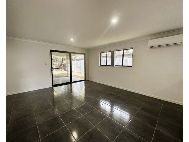 7 Richmond Street, Pimpama QLD 4209