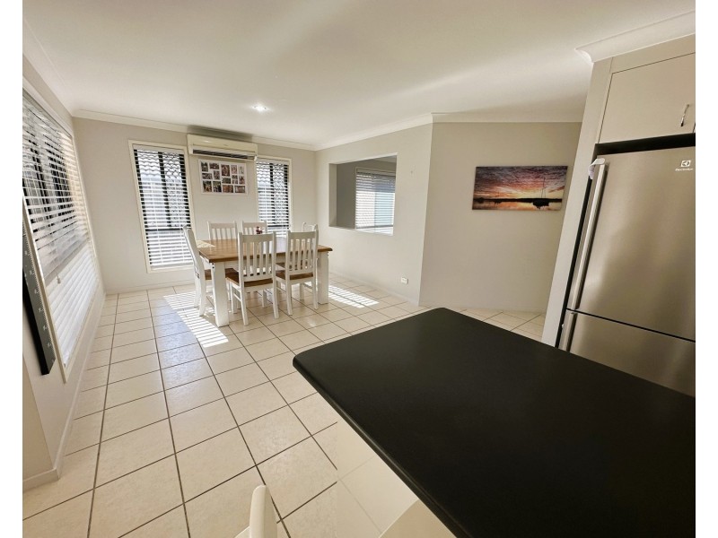 5 Taske Rise, Pacific Pines QLD 4211