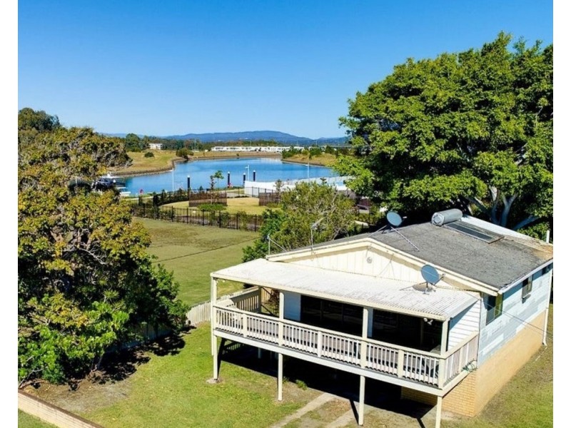 13 Nelson Avenue, Hope Island QLD 4212