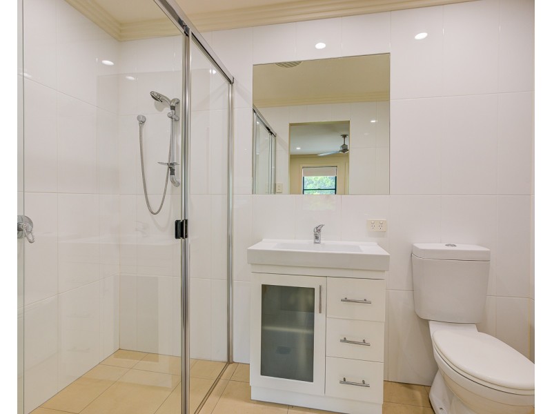 2/30 Codrington Circuit, Pacific Pines QLD 4211