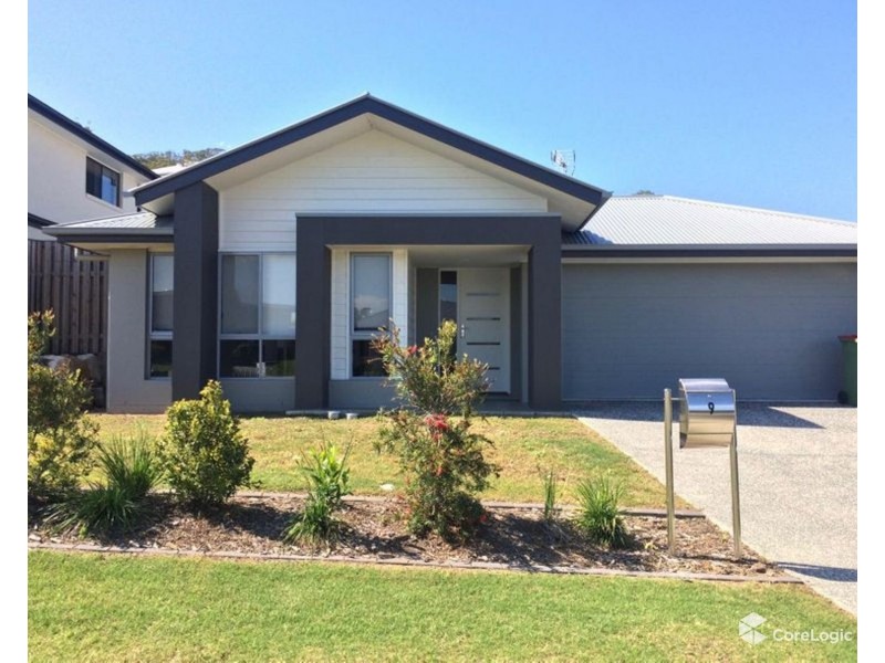 9 Hillstone Crescent, Maudsland QLD 4210