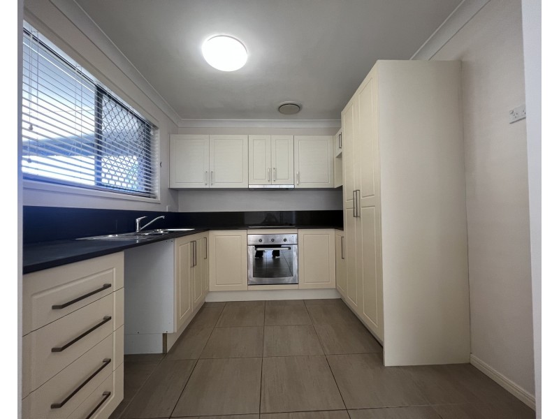 2/34 Bruce Avenue, Paradise Point QLD 4216