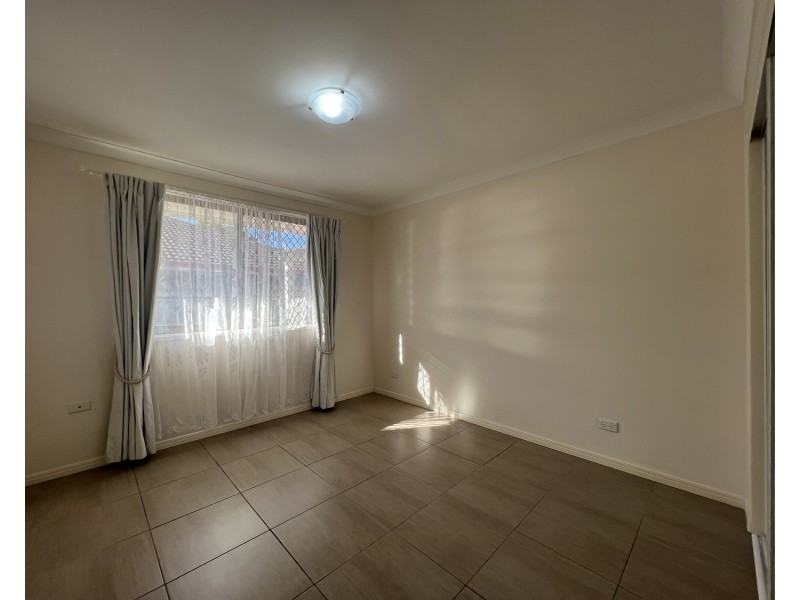 2/34 Bruce Avenue, Paradise Point QLD 4216