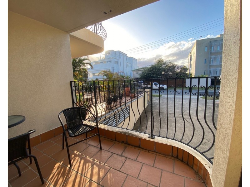 1/12 Canal Avenue, Runaway Bay QLD 4216