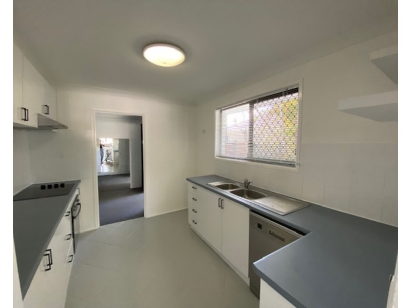 1/31 Bruce Avenue, Paradise Point QLD 4216