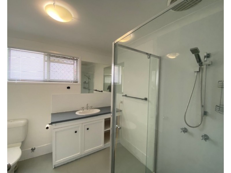 1/31 Bruce Avenue, Paradise Point QLD 4216