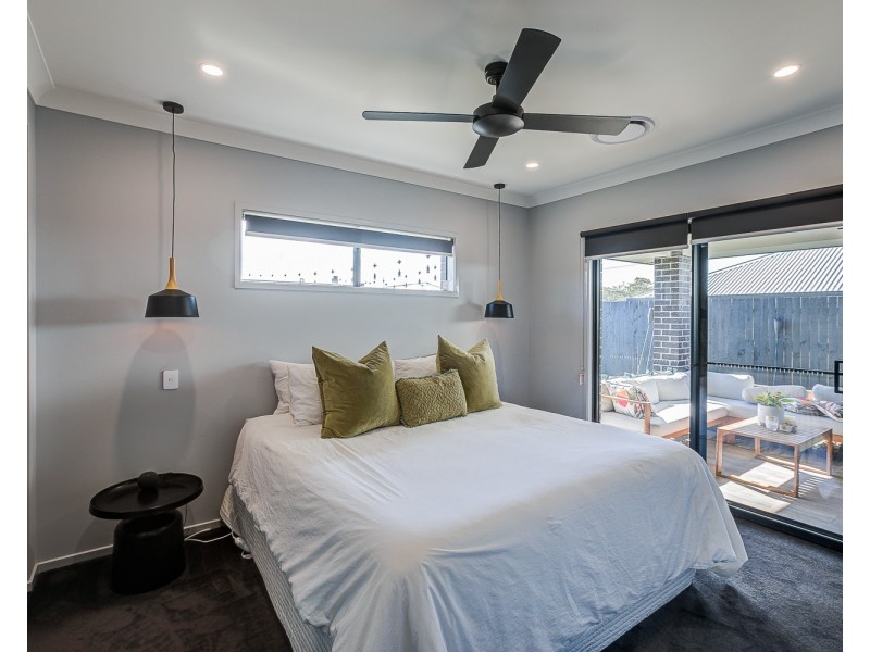 16 Scott Young Drive, Coomera QLD 4209