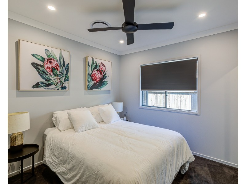 16 Scott Young Drive, Coomera QLD 4209