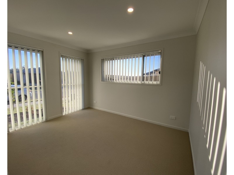 3 Eileen Court, Logan Reserve QLD 4133