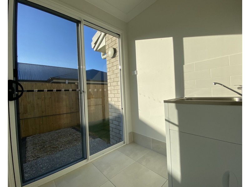 3 Eileen Court, Logan Reserve QLD 4133