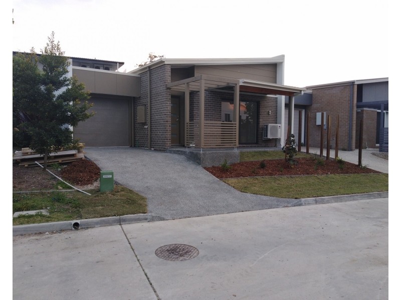 17 Savanna Gardens, Pimpama QLD 4209