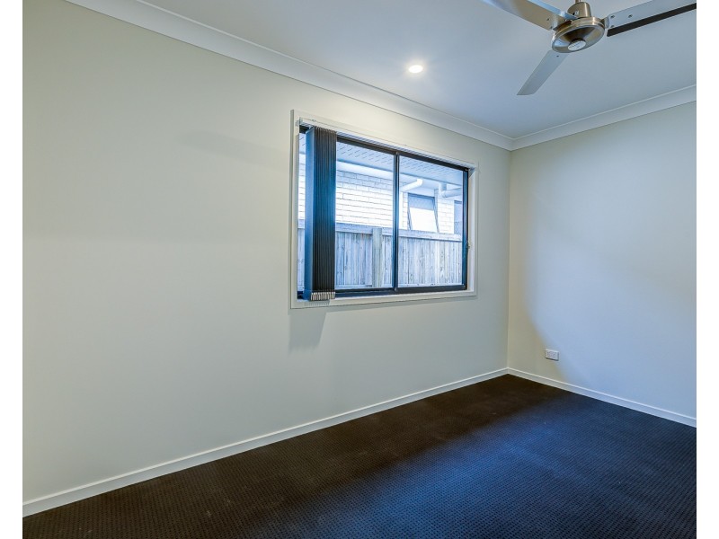 2/13 Seaford Street, Pimpama QLD 4209