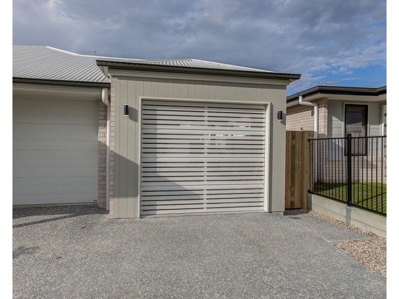 2/13 Seaford Street, Pimpama QLD 4209