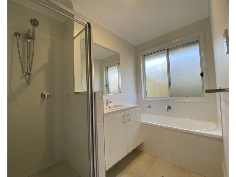 56 Eileen Court, Logan Reserve QLD 4133