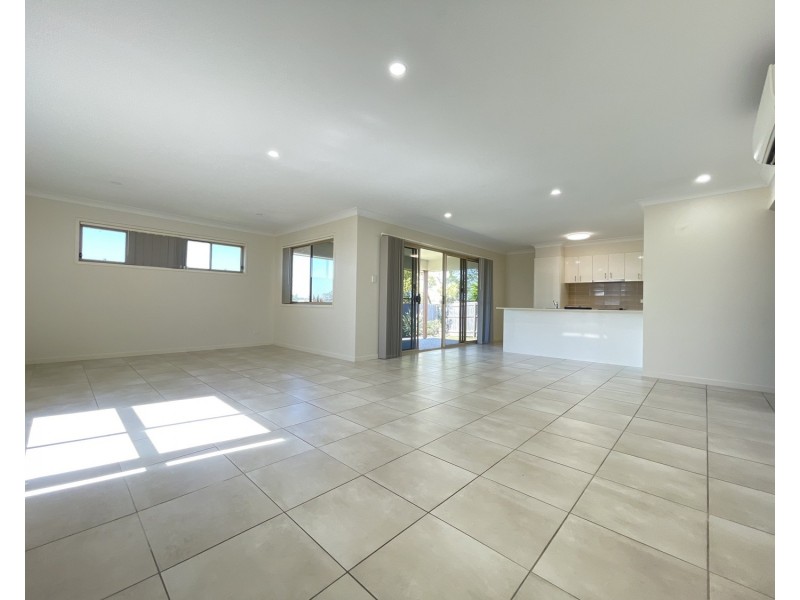 6 Benwerrin Street, Pimpama QLD 4209