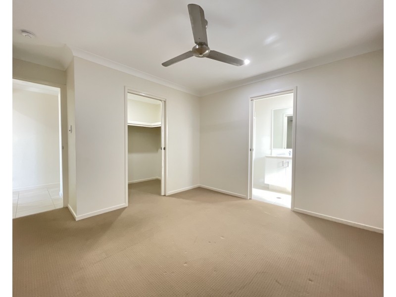 6 Benwerrin Street, Pimpama QLD 4209