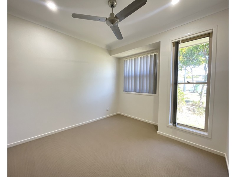 6 Benwerrin Street, Pimpama QLD 4209