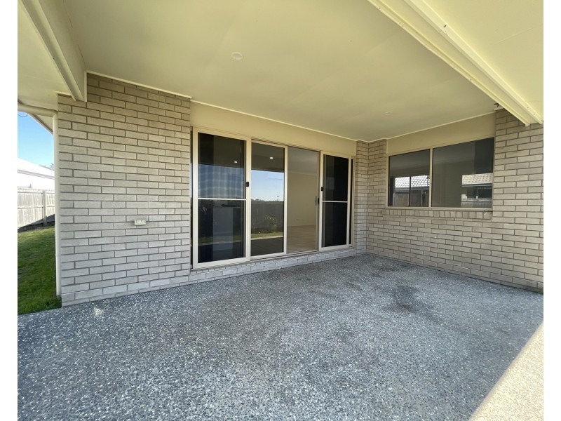 6 Benwerrin Street, Pimpama QLD 4209