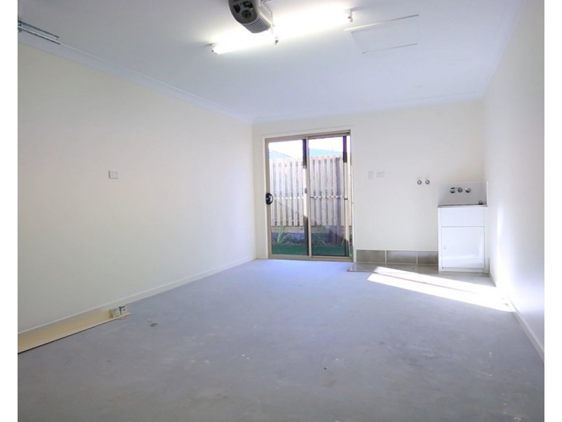 18 Casey Street, Pimpama QLD 4209