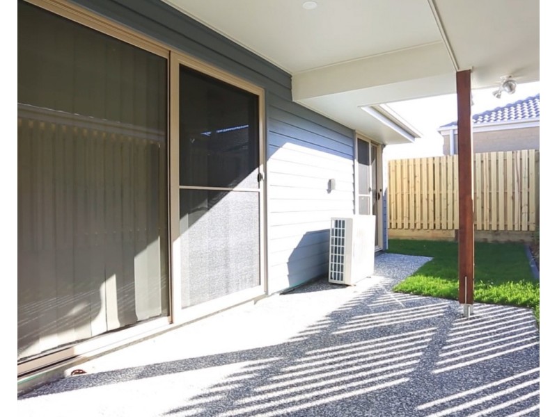 18 Casey Street, Pimpama QLD 4209