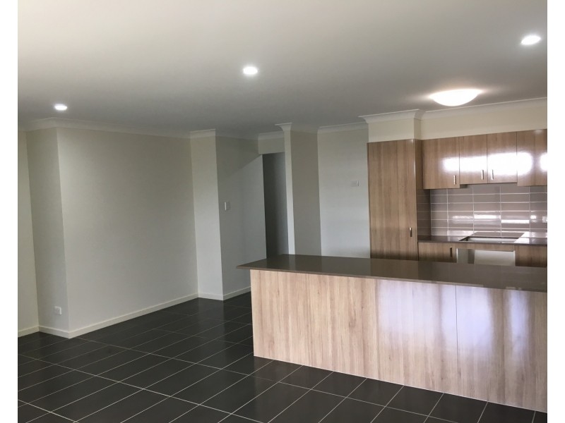 8 Liberty Rise, Coomera QLD 4209