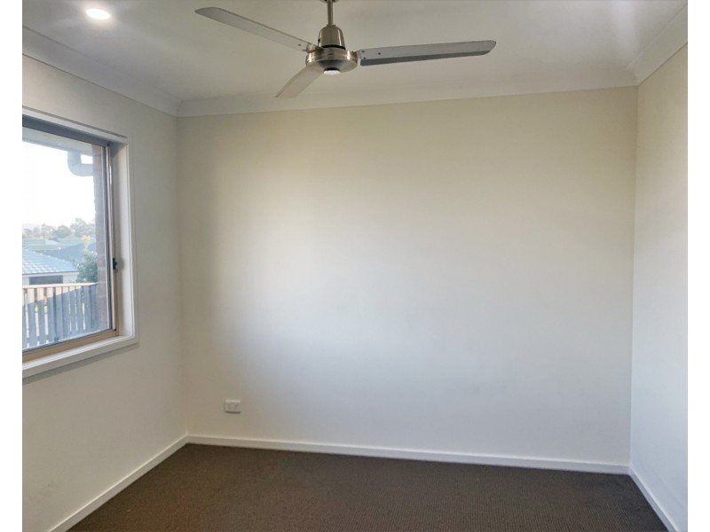 2 Steves Way, Coomera QLD 4209