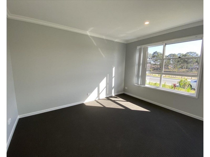 16 Aspen Circuit, Logan Reserve QLD 4133