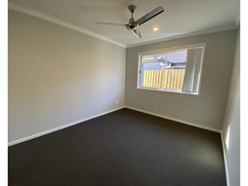 16 Aspen Circuit, Logan Reserve QLD 4133