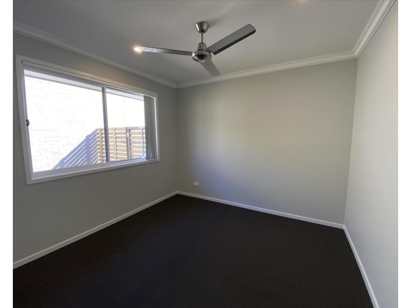 16 Aspen Circuit, Logan Reserve QLD 4133