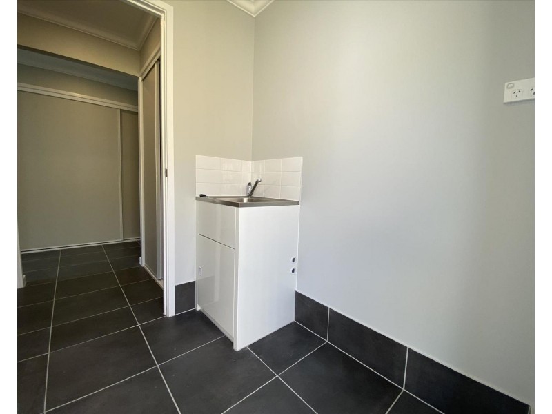 16 Aspen Circuit, Logan Reserve QLD 4133