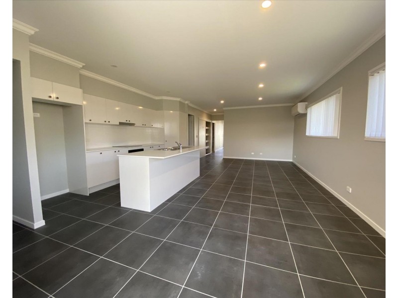 58 Aspen Circuit, Logan Reserve QLD 4133