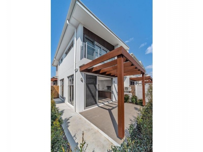 4/65-81 Broadwater Avenue, Hope Island QLD 4212
