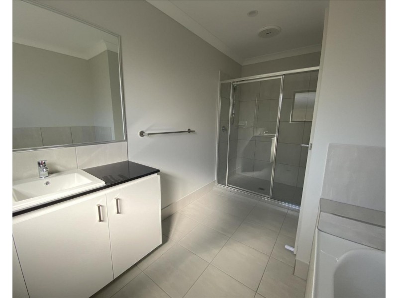 22 Aspen Circuit, Logan Reserve QLD 4133