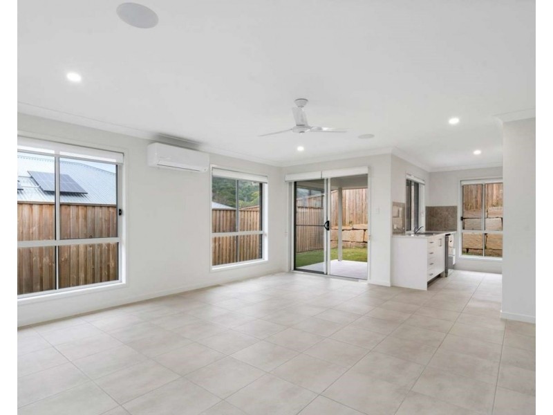 1/65 Herbst Drive, Bahrs Scrub QLD 4207