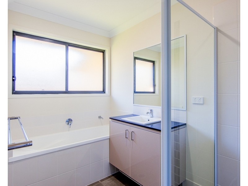 50 Clermont Street, Holmview QLD 4207