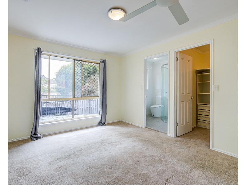 32 Capricorn Drive, Pacific Pines QLD 4211