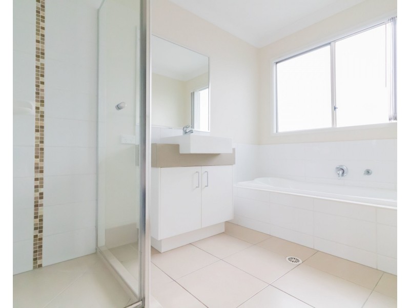 7 Kelly Avenue, Coomera QLD 4209