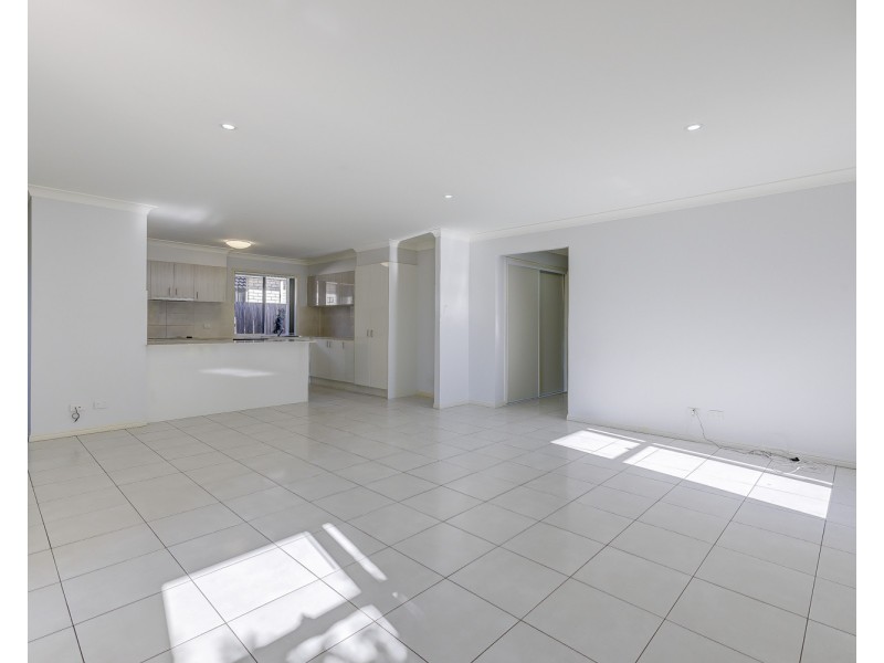 13 Alfred Raymond Hulse Drive, Upper Coomera QLD 4209