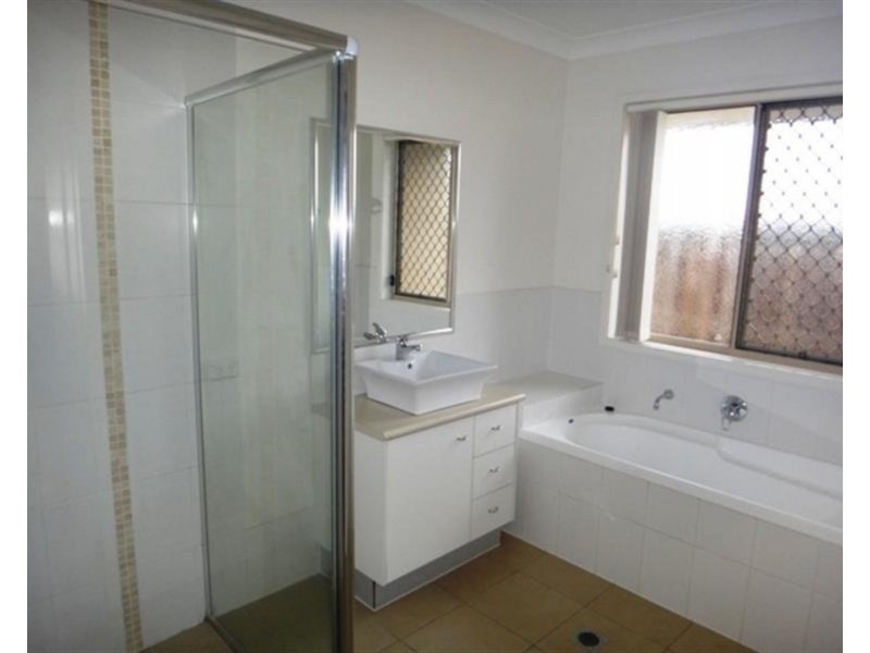 19 Hazelmere Crescent, Ormeau QLD 4208