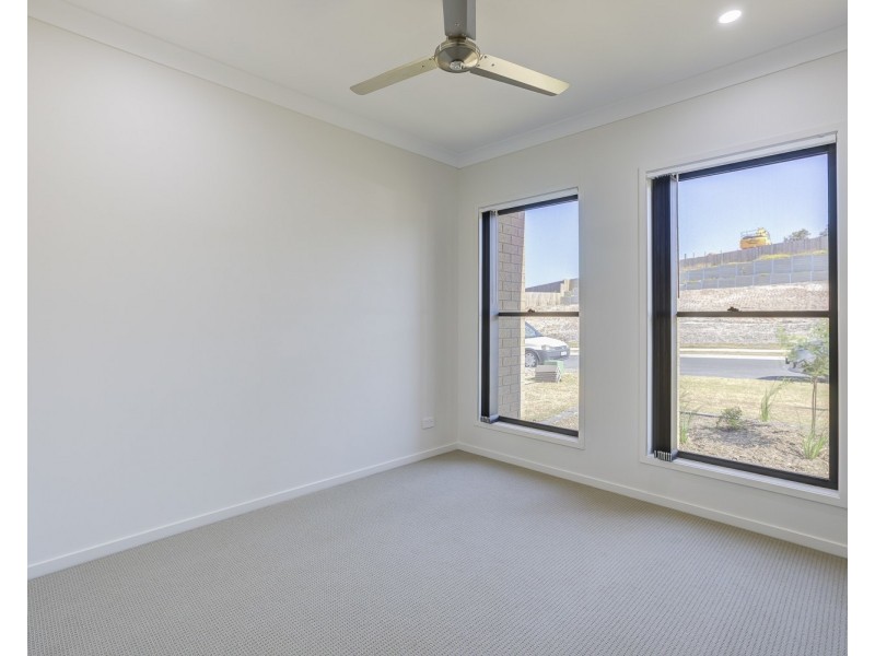 37 Innsbruck Way, Bahrs Scrub QLD 4207