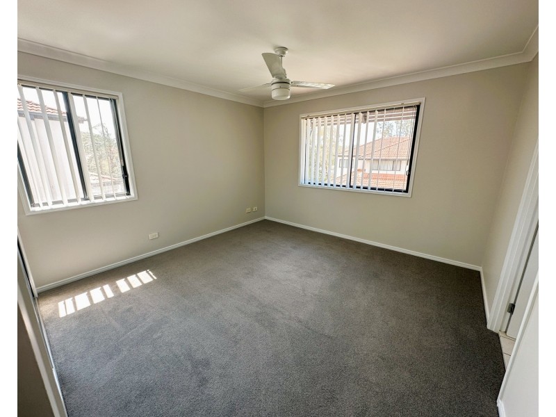 20/13 Hervey Street, Pacific Pines QLD 4211