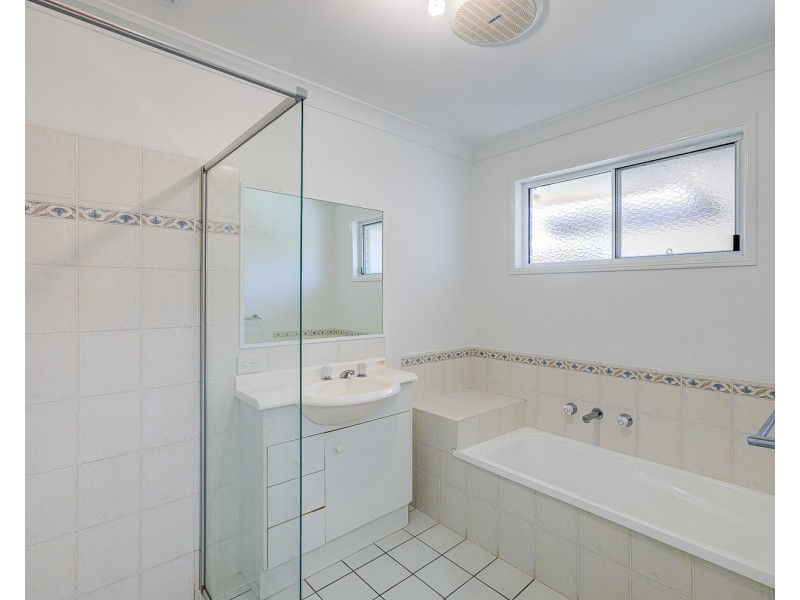 23 Crestridge Crescent, Oxenford QLD 4210