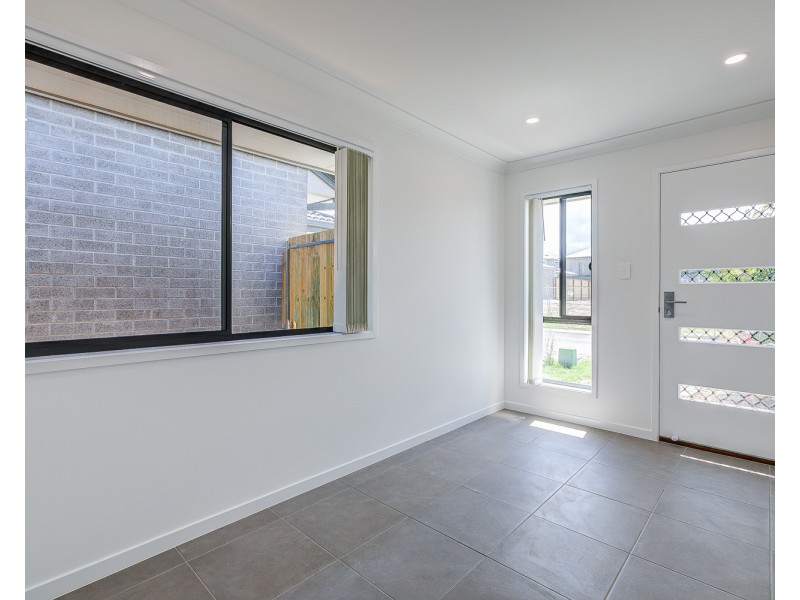 6 Heron Lane, Bahrs Scrub QLD 4207