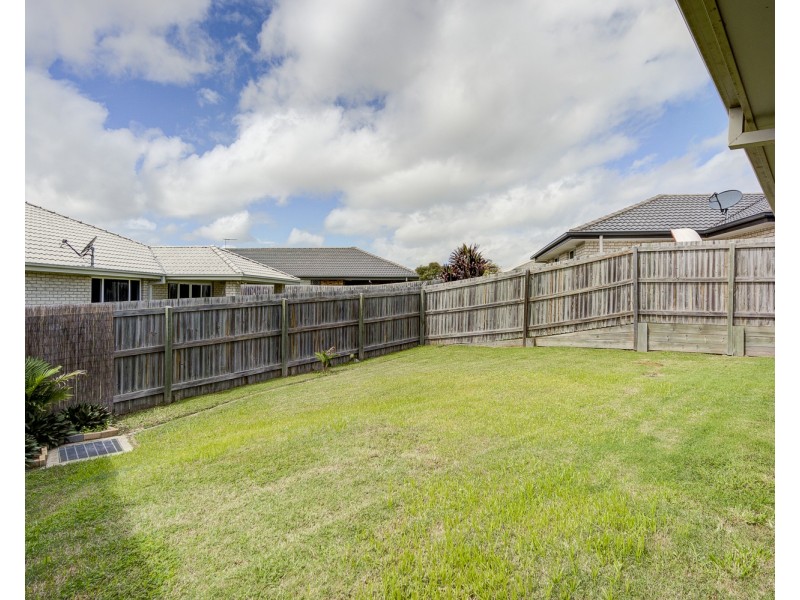 10 Charles Avenue, Pimpama QLD 4209