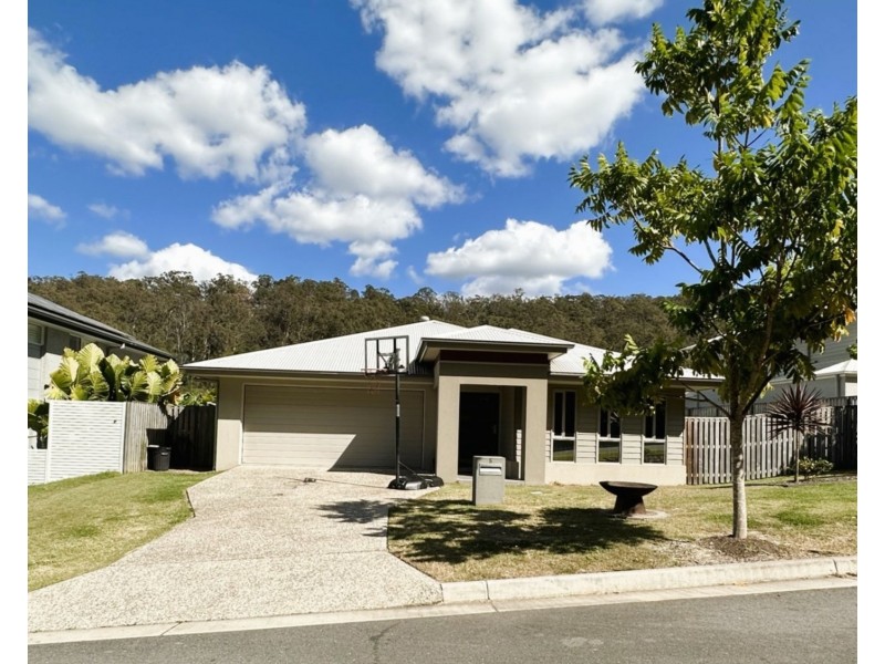 5 Dianella Crescent, Maudsland QLD 4210